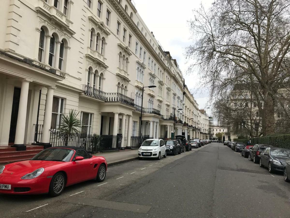 Hyde Park Has Private Balcony With Tranquil Garden View London