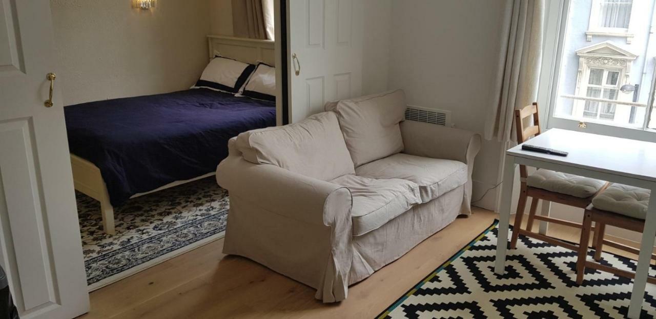 Luxury One Bed Next To Hyde Park Appartement Londen