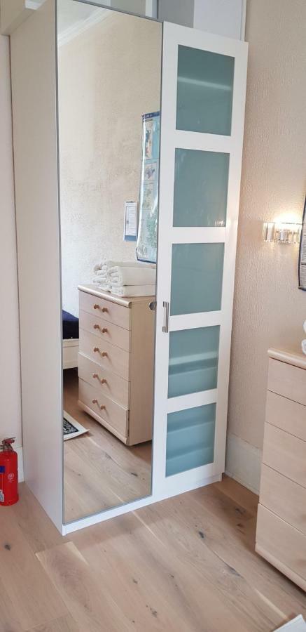 Luxury One Bed Next To Hyde Park * Londen