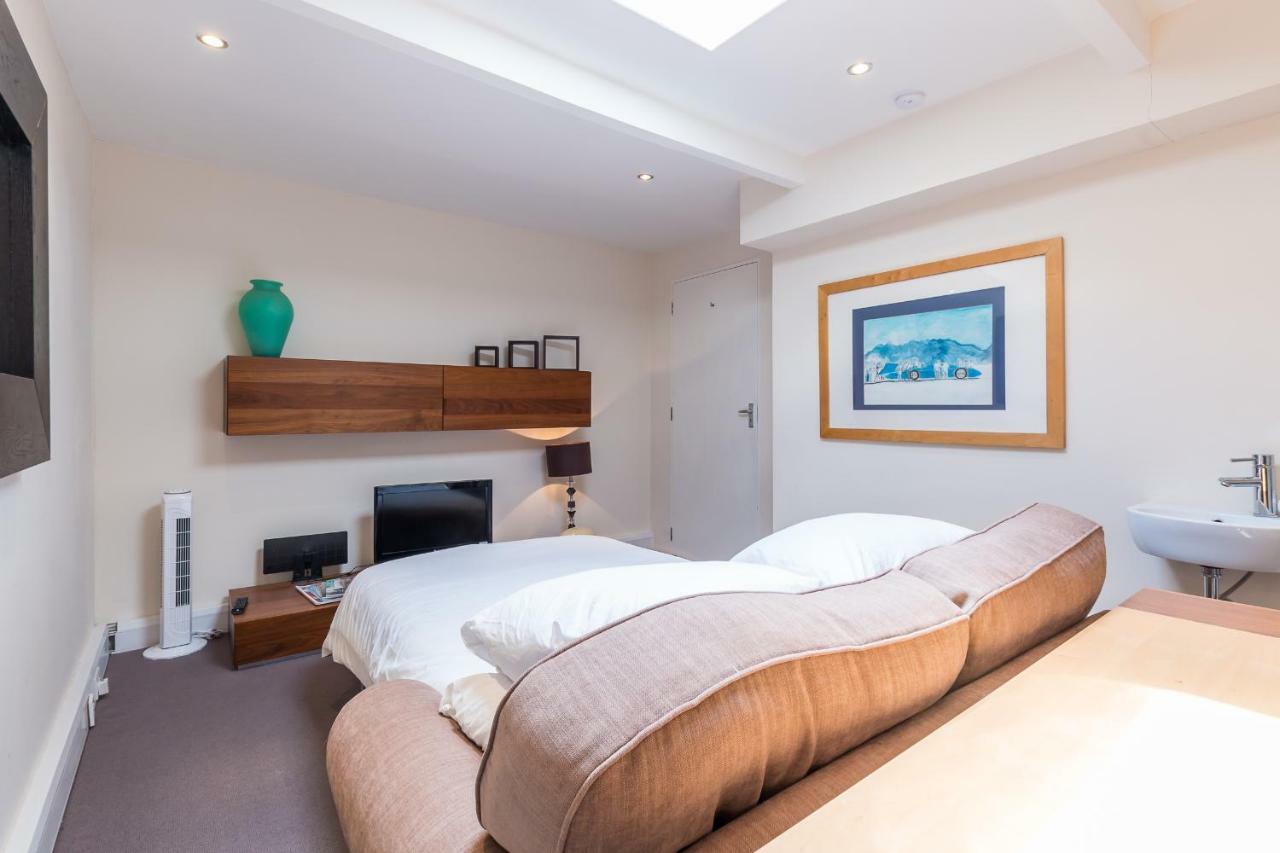 Apartment The Stables, To The Rear Of 133 Lordship Lane London
