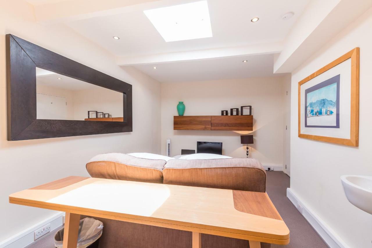 Apartment The Stables, To The Rear Of 133 Lordship Lane London