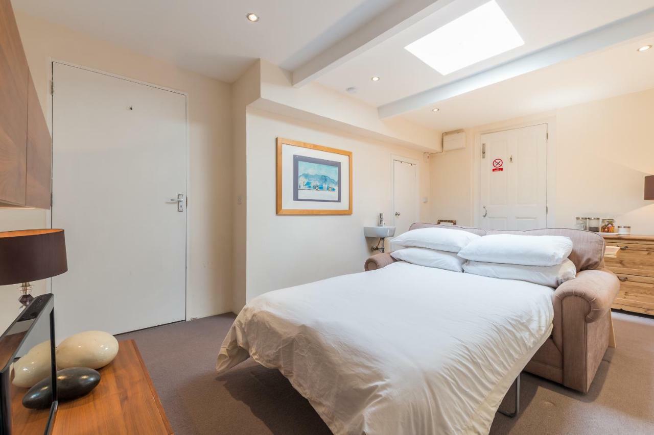 Apartment The Stables, To The Rear Of 133 Lordship Lane London