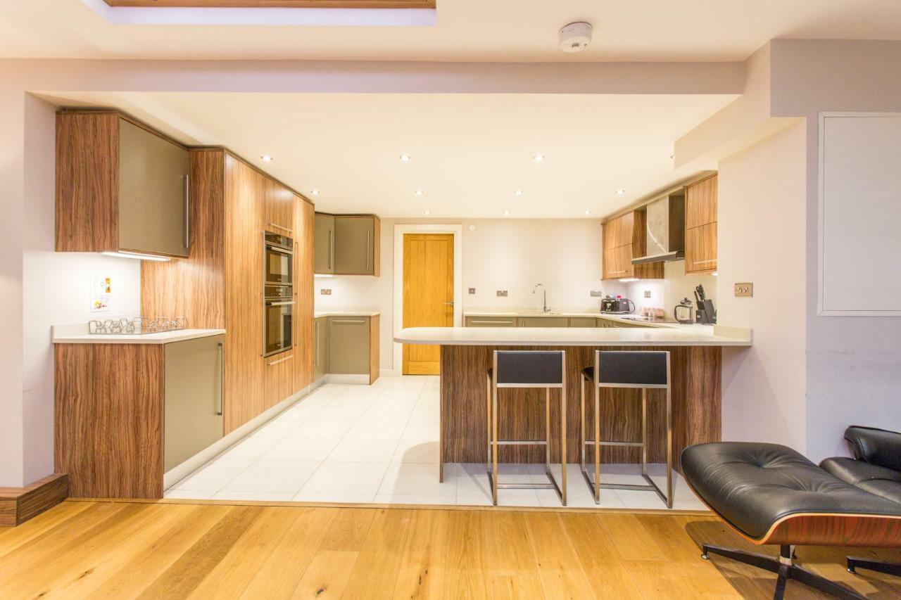 The Escalier Mews - Bright 3bdr * Londen