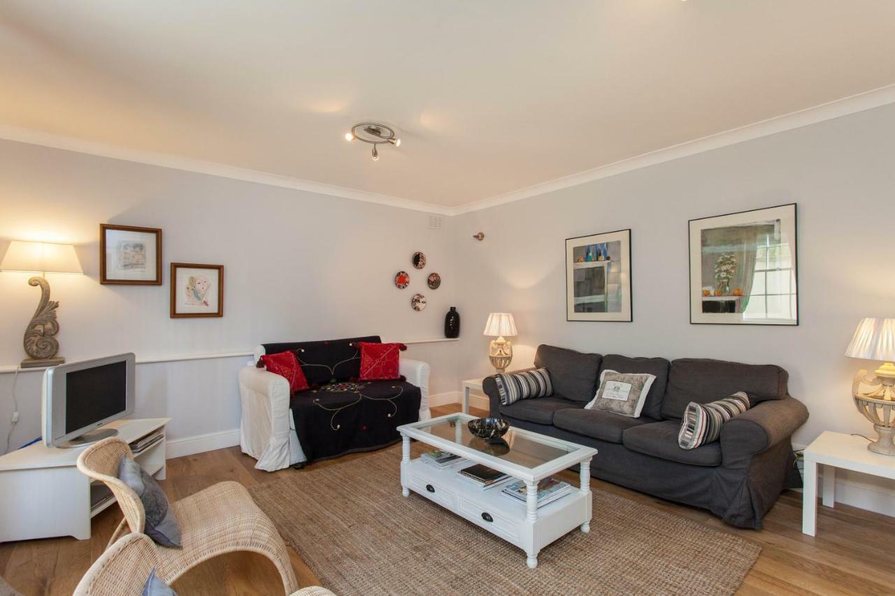 Charming Paddington Apartment