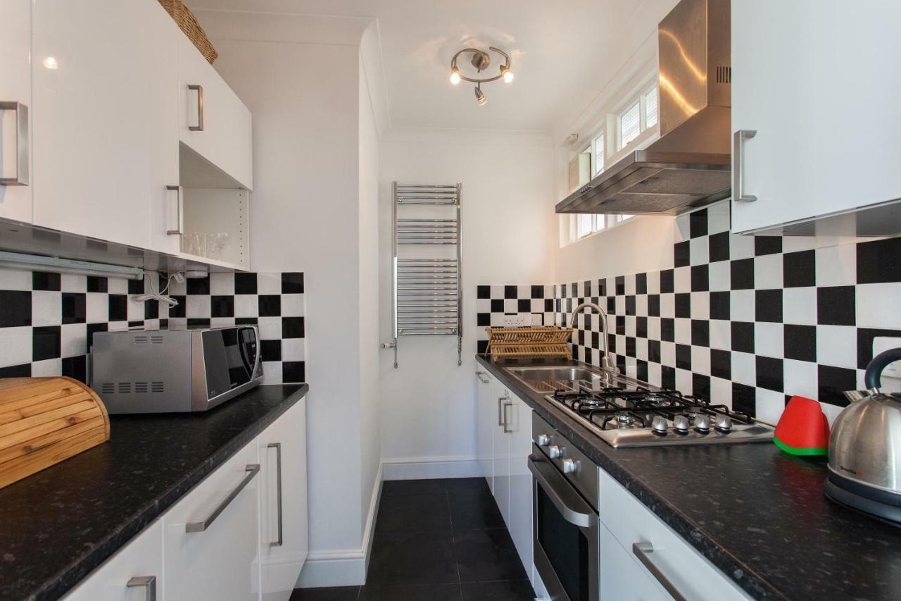 Charming Paddington Apartment