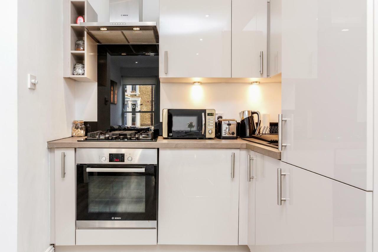 Bright & Modern 2-bed Notting Hill *