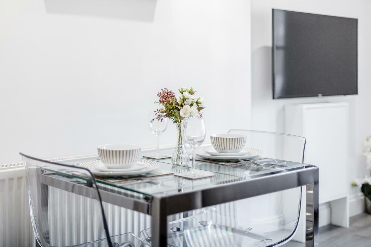 Bright & Modern 2-bed Notting Hill Apartment