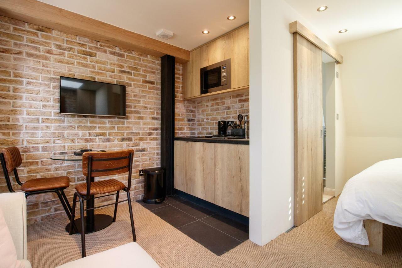 Apartment Forbee Studios London