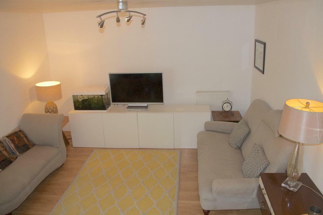 Thames View Apartment *