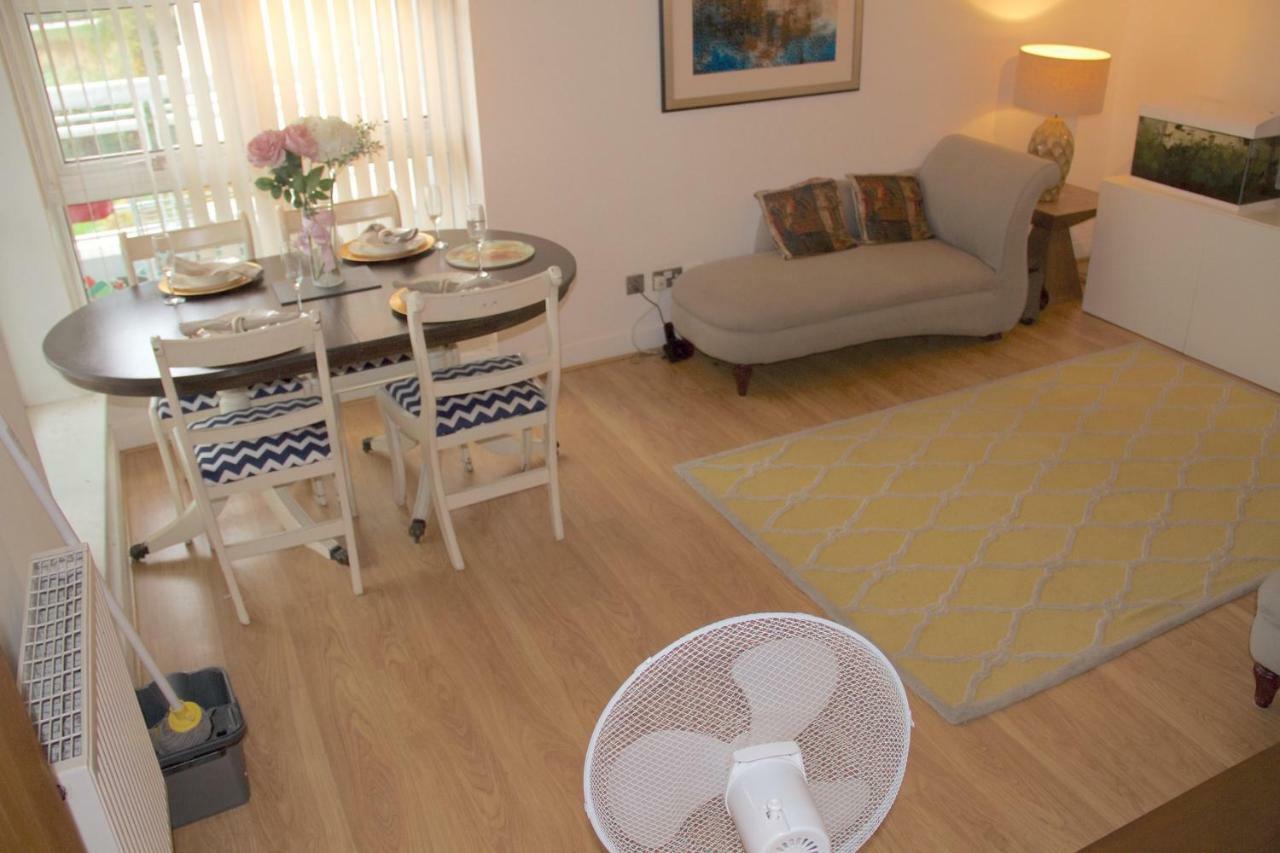 Thames View Apartment