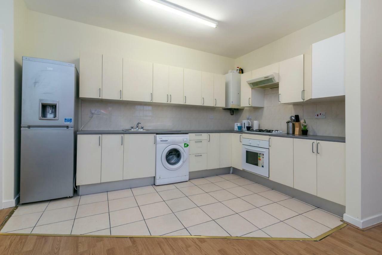 Tcla - Clapham / Battersea Guest house