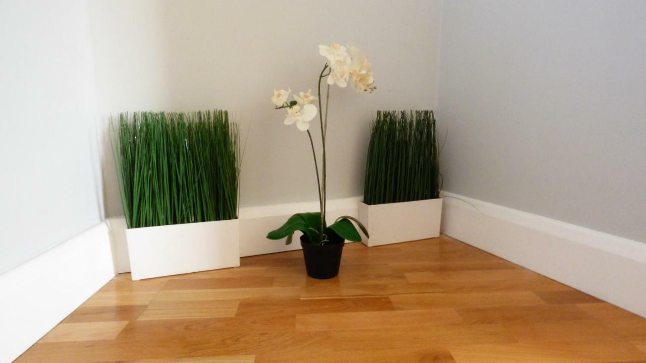 Trendy 2 Bedroom In Vibrant Shoreditch, Zone 1 Free Wifi - Sleeps 4+2 * London