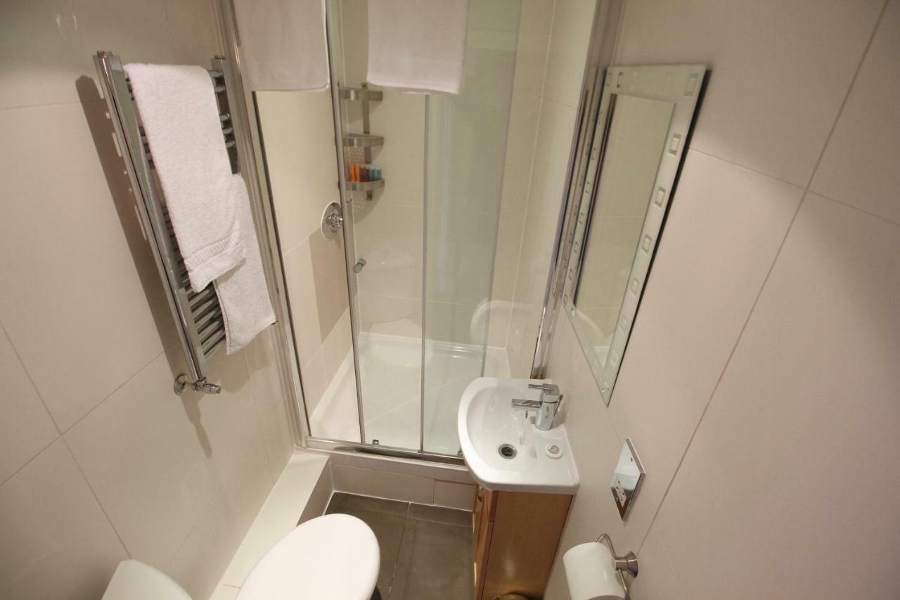 Centre Point House 3 Bedroom * Londres