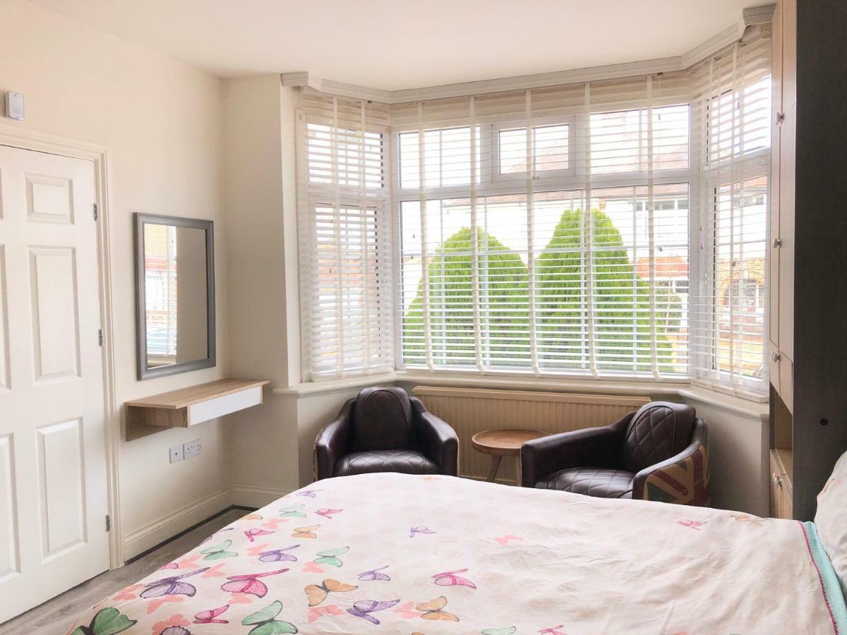 Chic And Comfortable Flat In London, Wimbledon * London