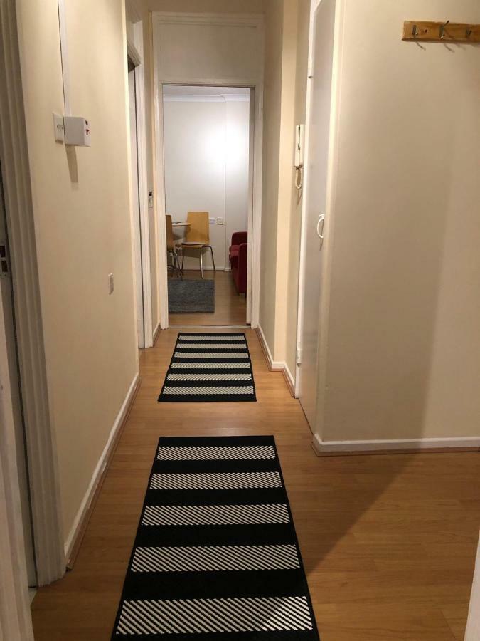 Splendid 2 Bedroom In Shepherd's Bush Appartement