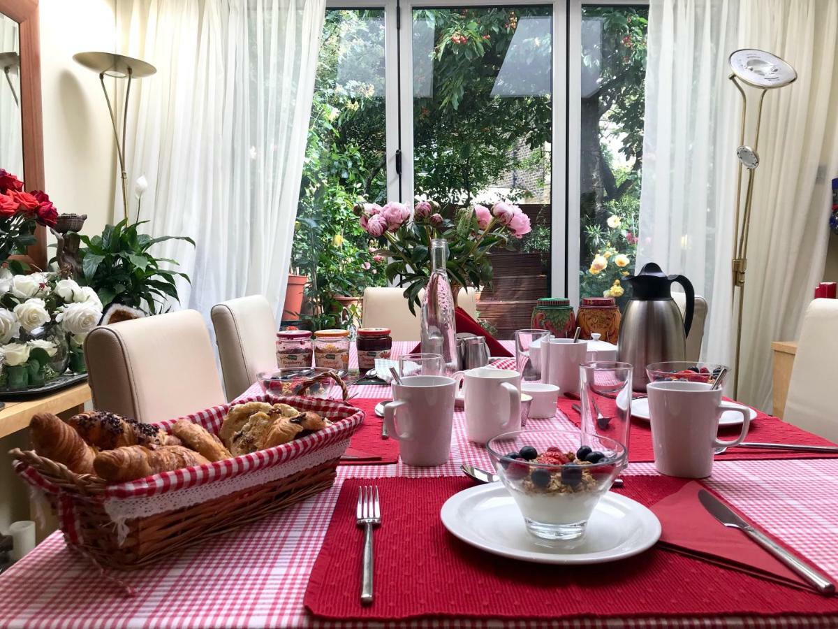 Georgiana's Frühstückspension 3*