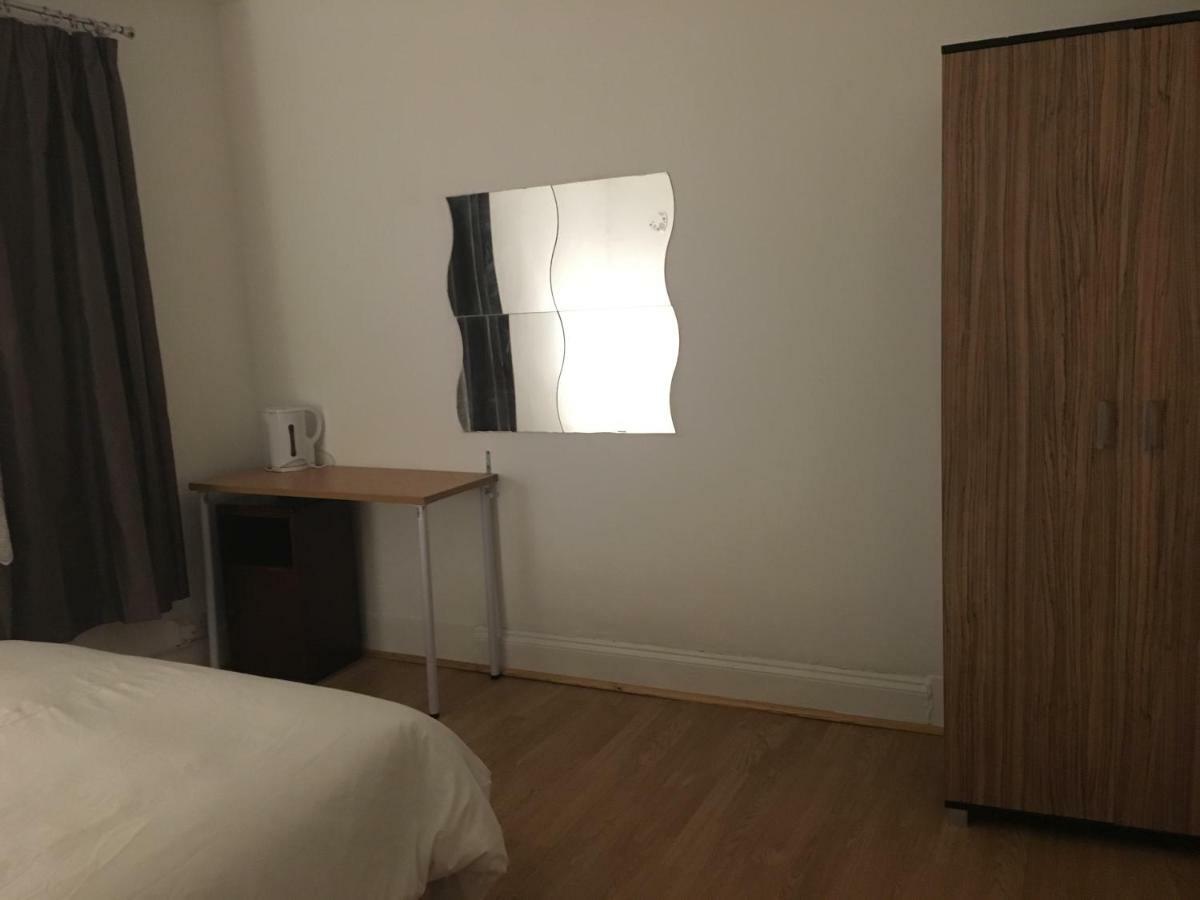 Starlings Guest house 2*