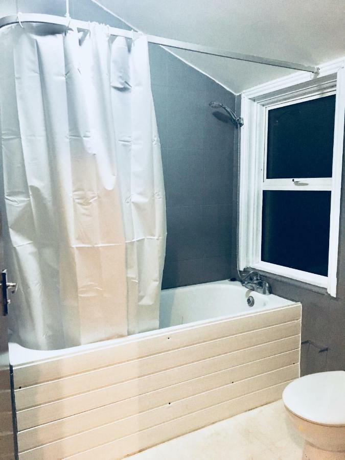 Starlings Guest house 2*