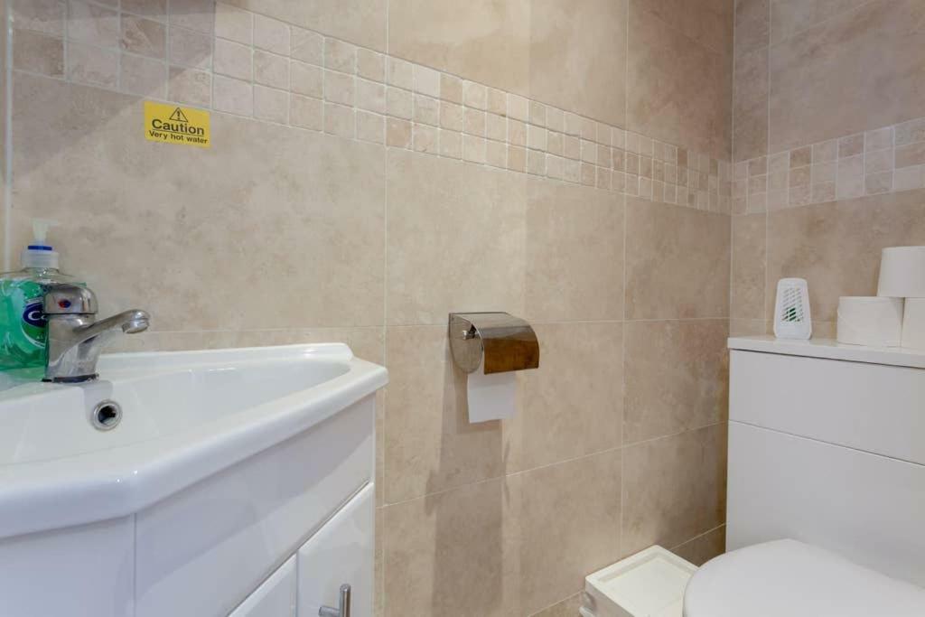 Apartment 14 Bouverie Place *