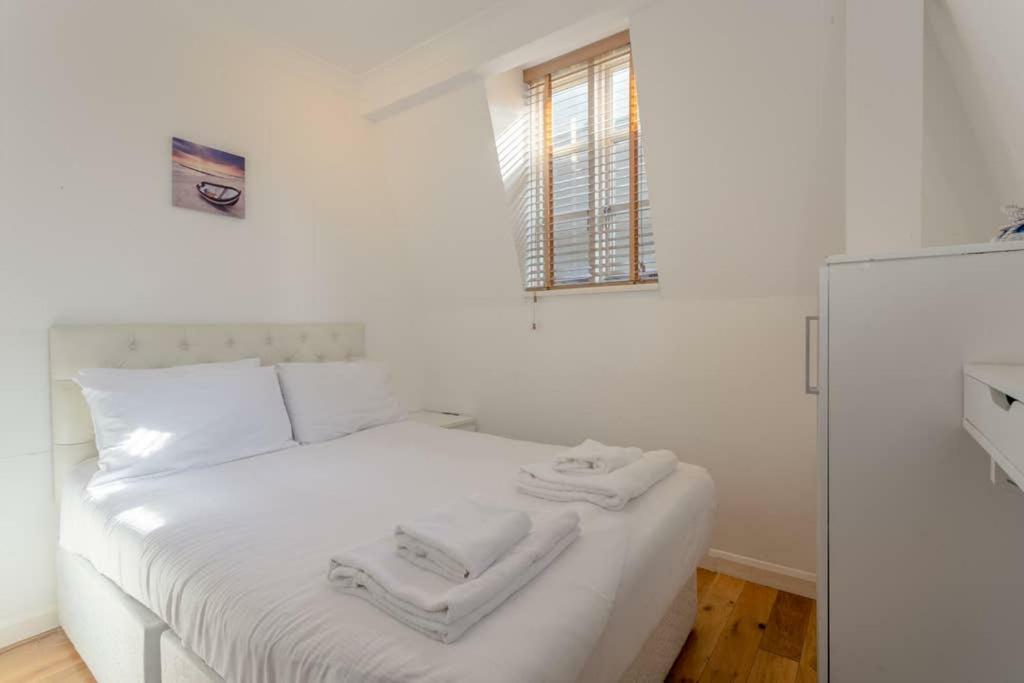 14 Bouverie Place Apartment