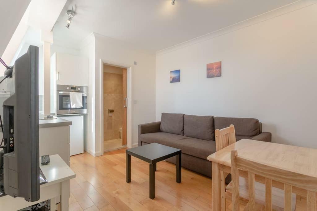 14 Bouverie Place Appartement *
