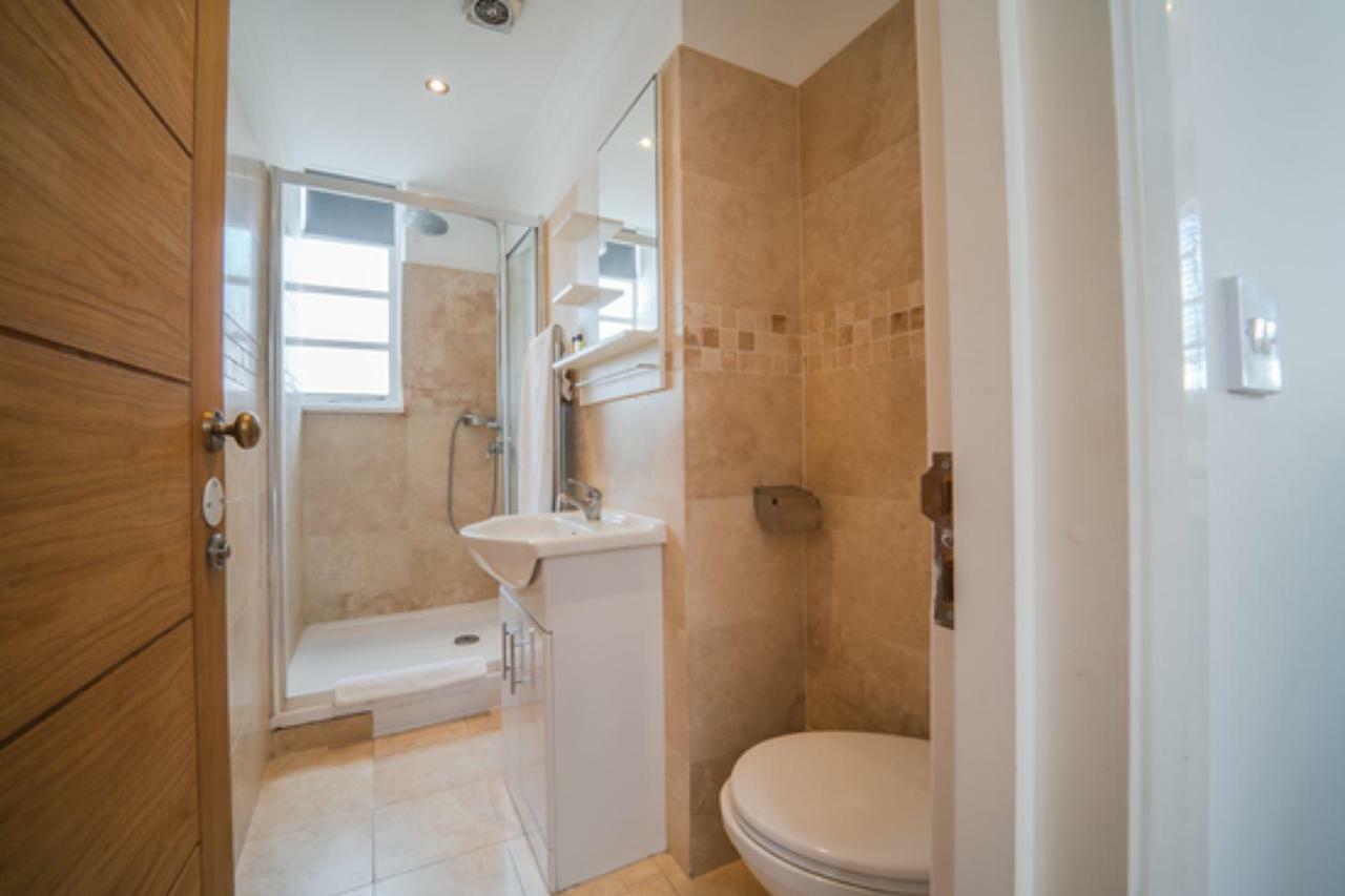Appartement 14 Bouverie Place Londen