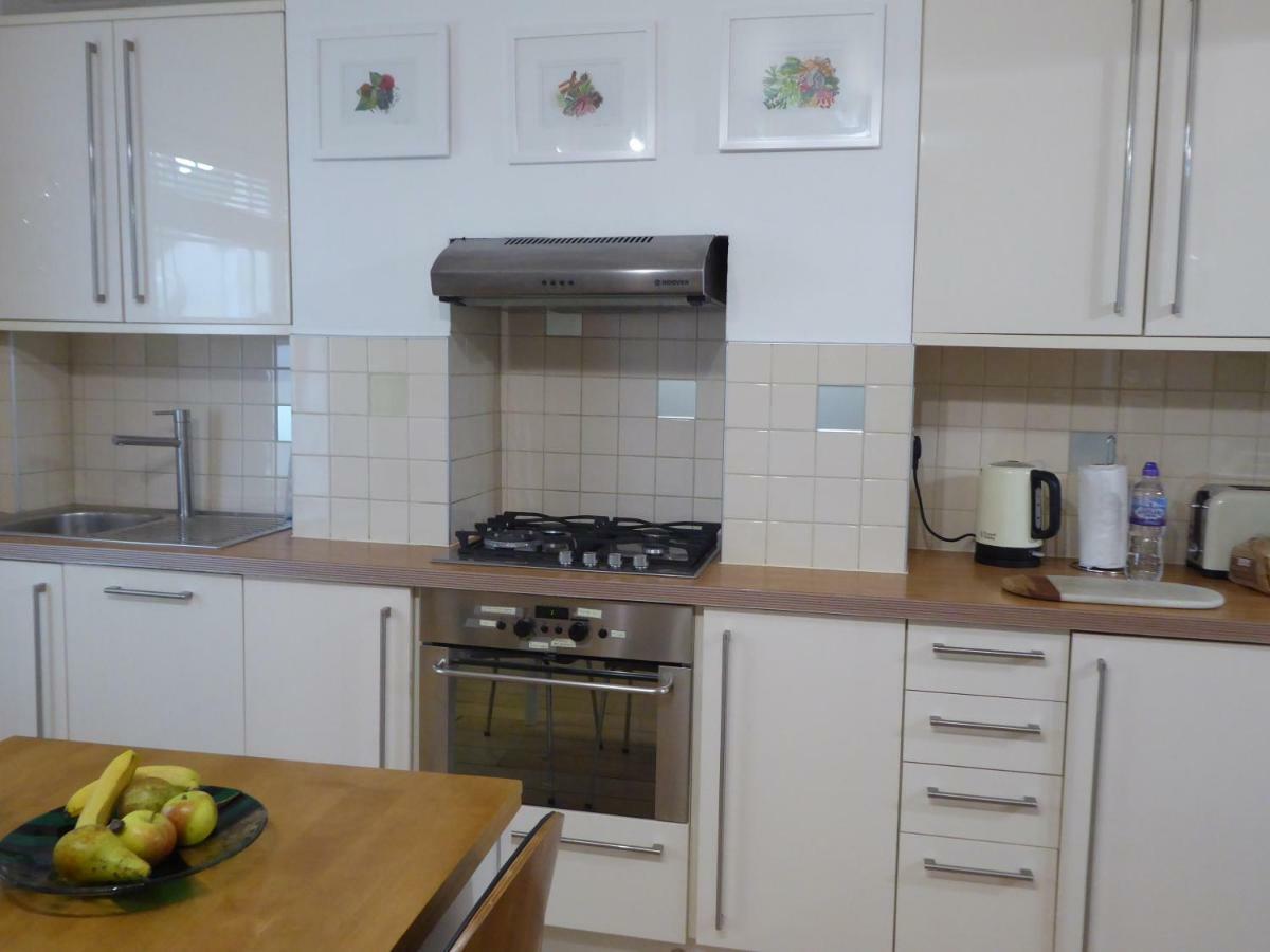Apartment 13 Wilton Square *