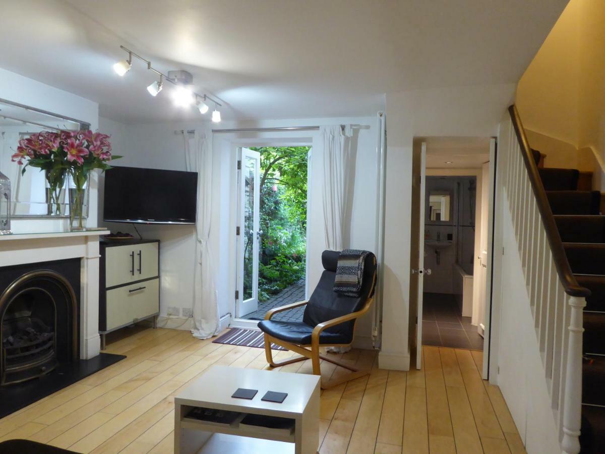13 Wilton Square Apartment