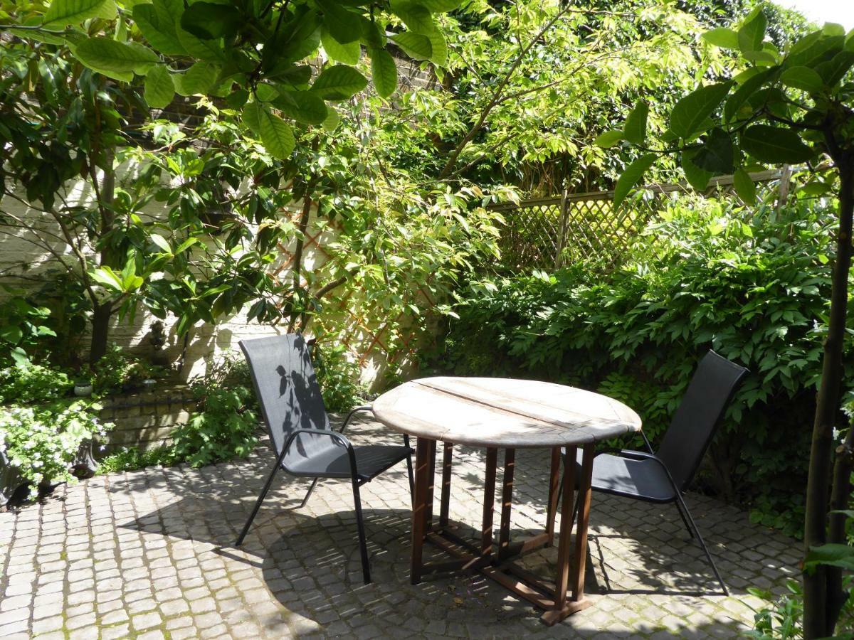 13 Wilton Square Apartment