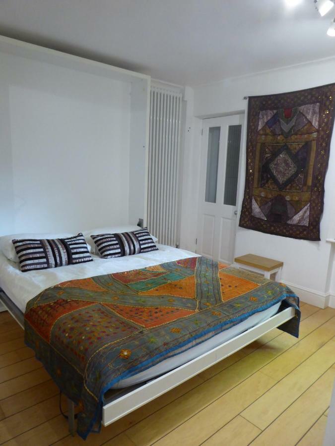 13 Wilton Square London