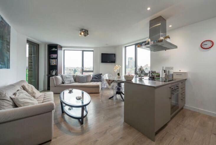 Apartment Stylish One Bedroom Close To The Of