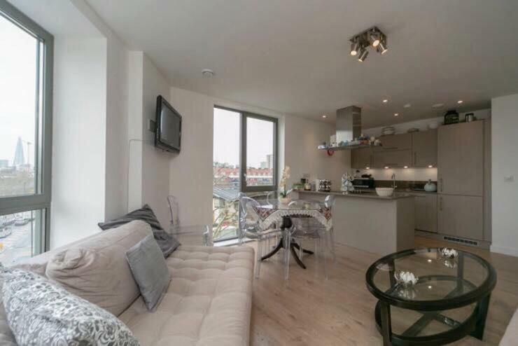 Apartment Stylish One Bedroom Close To The Of *