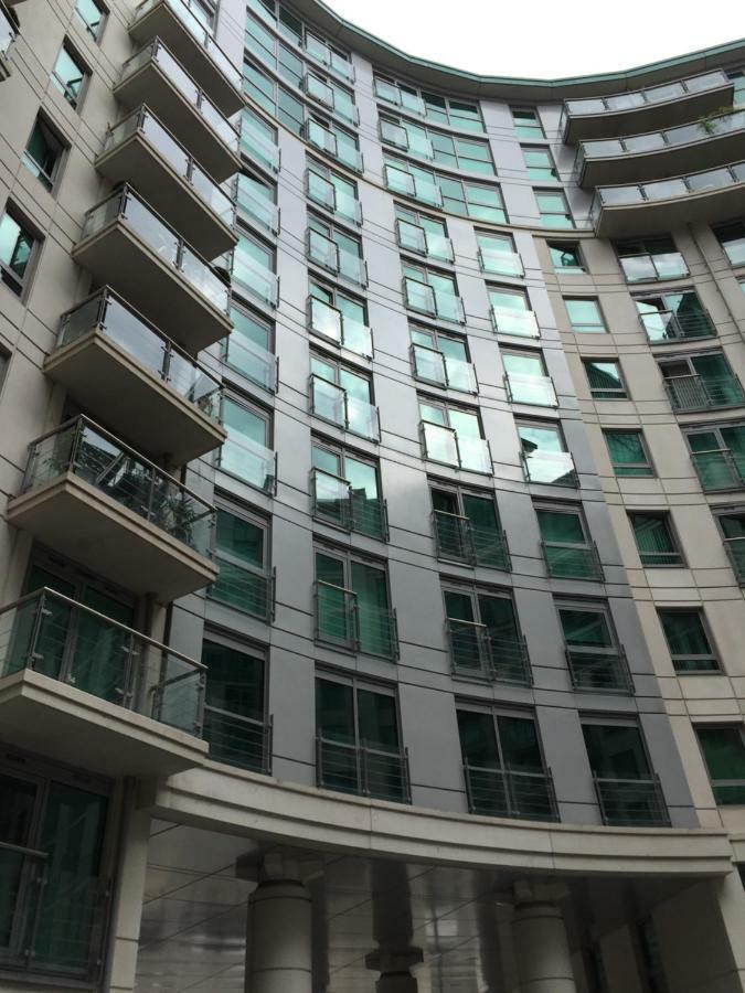Aquarius At St. George Wharf Apartamento *