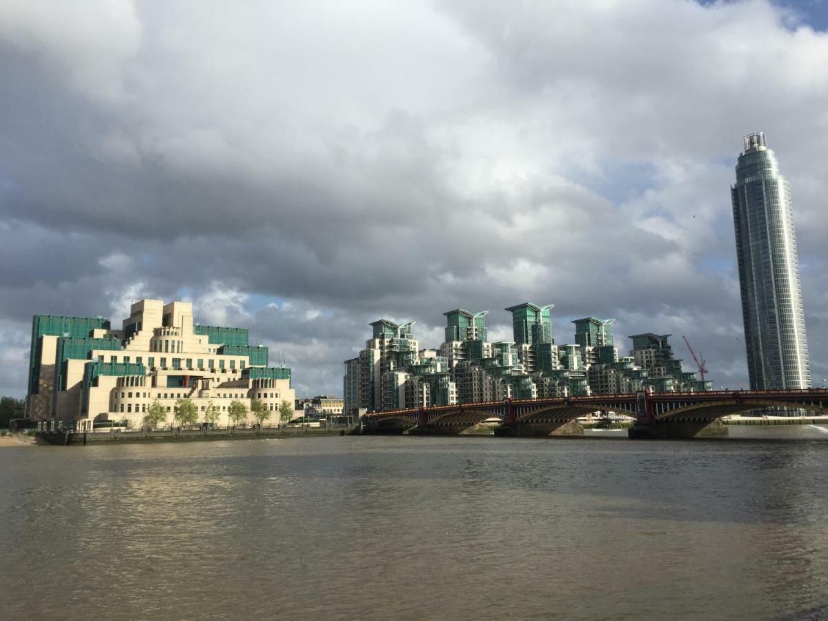Aquarius At St. George Wharf Apartamento
