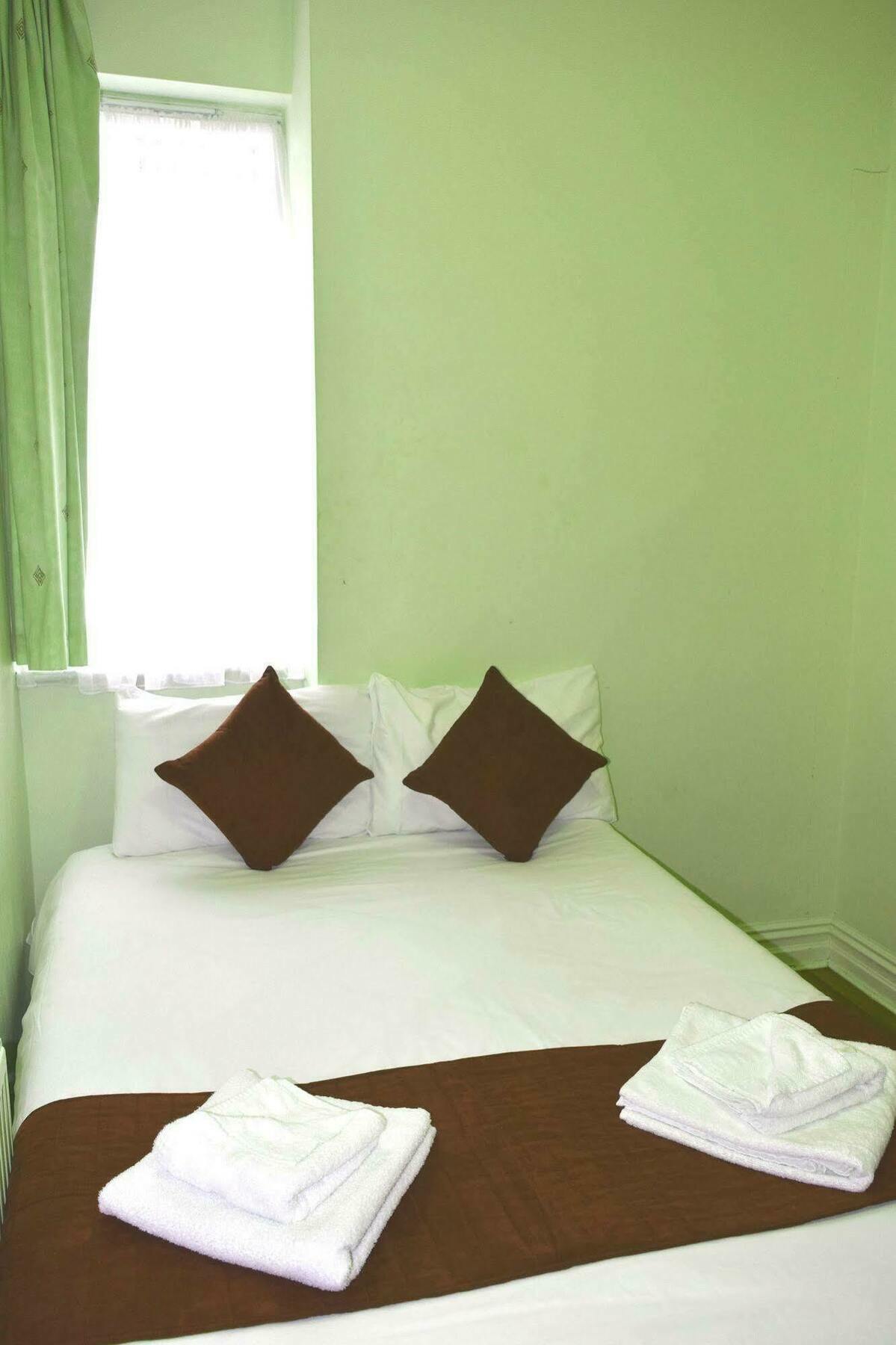 Queens Drive Hotel
