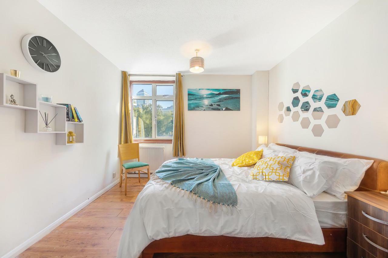 Homestay Canton Street London