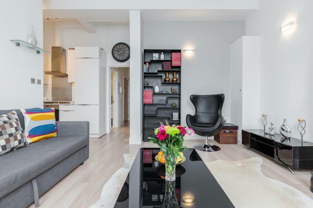 Wandsworth Terrace Apartment *