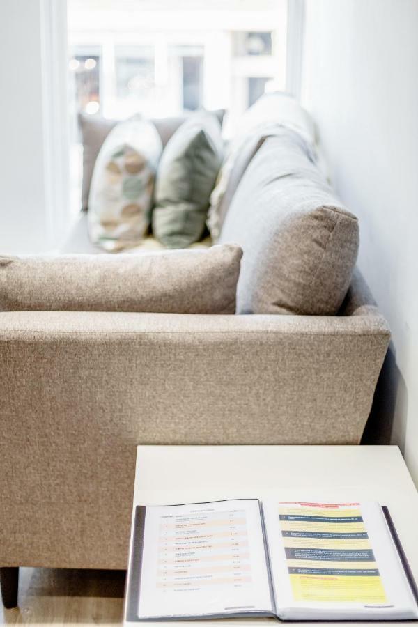 Bright & Modern 2-bed Notting Hill