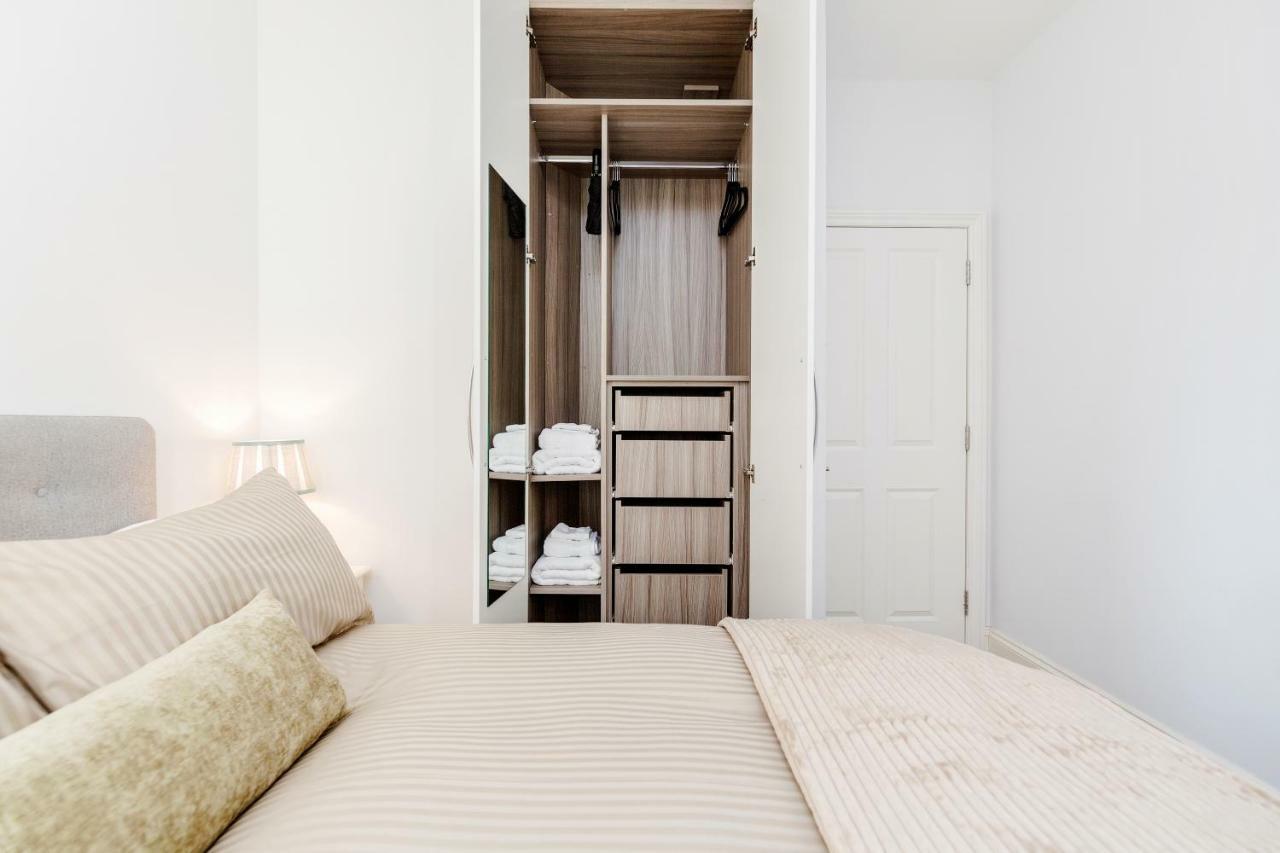 Bright & Modern 2-bed Notting Hill Appartement Londen