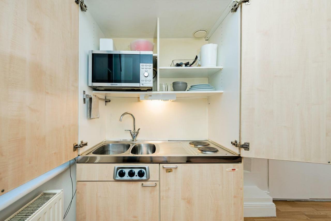 Urban Notting Hill Apartment