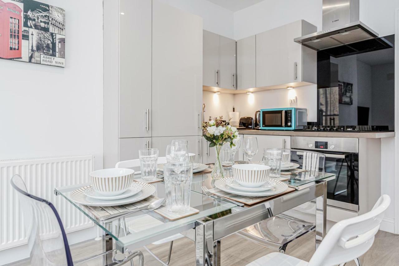 2-bed Notting Hill / Portobello Apartment London