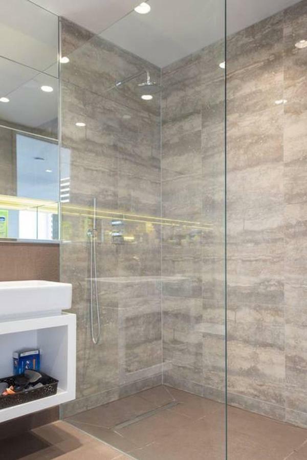 Luxury En-suite Double Room/ W Roof Terrace & Netflix Homestay London