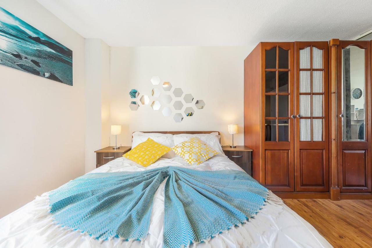 Homestay Canton Street London