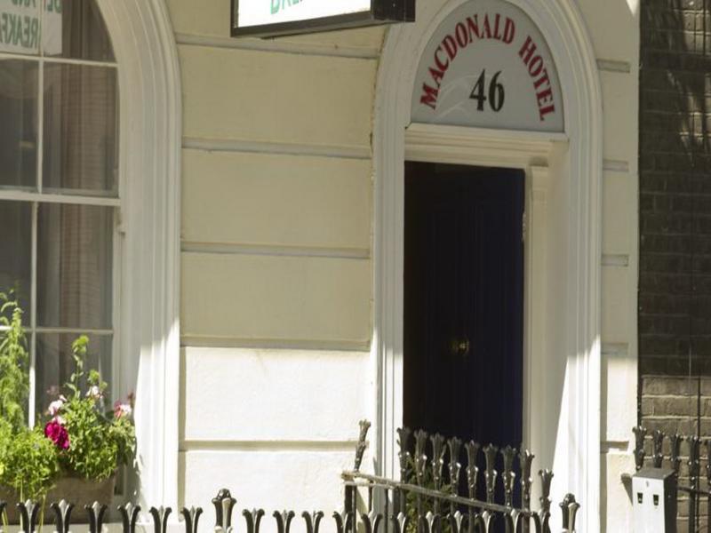 Hotel Macdonald
