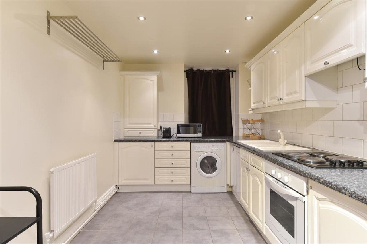 Farringdon 3* London