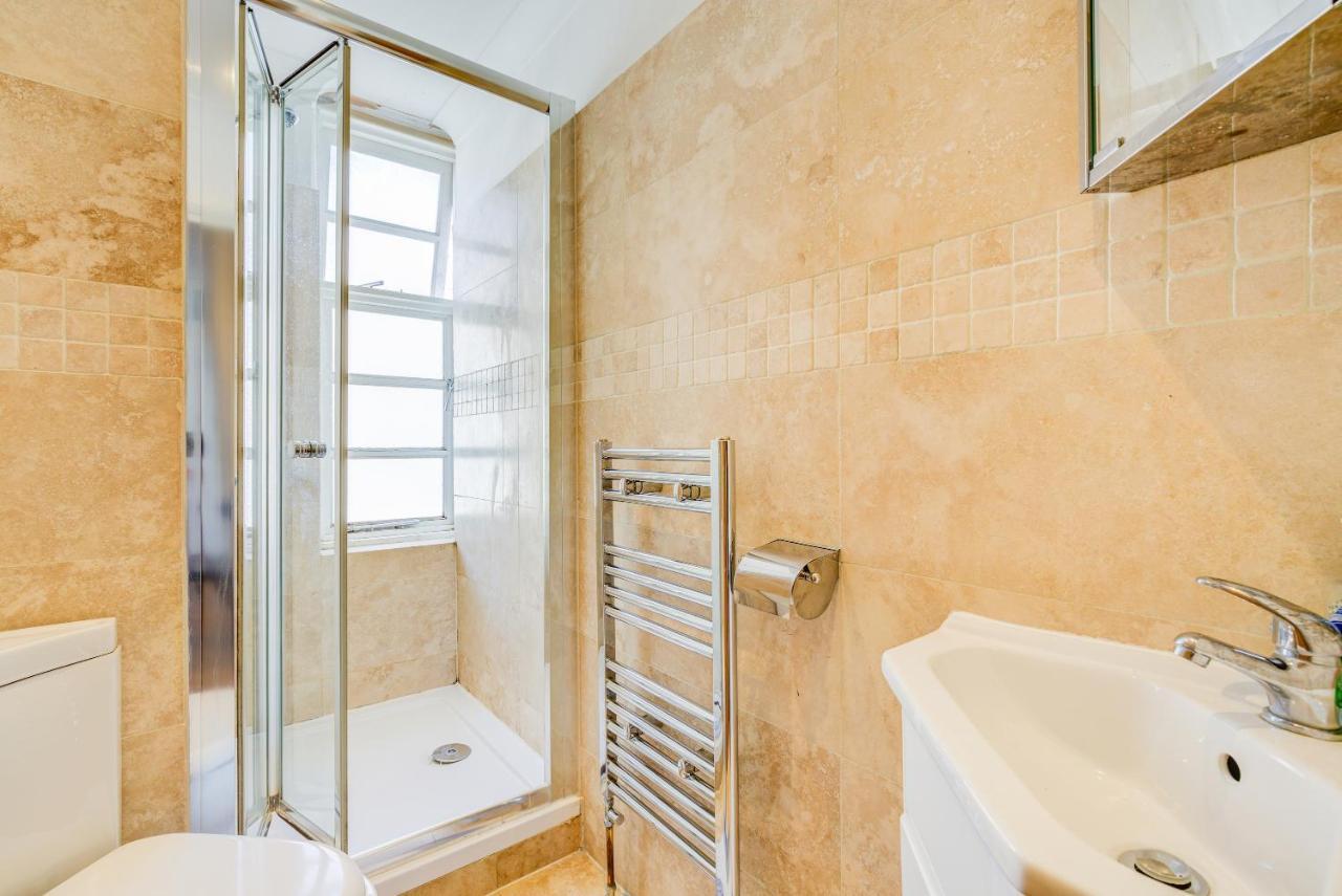 14 Bouverie Place London