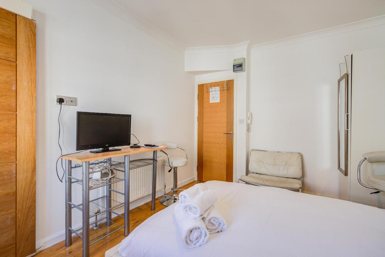 Apartment 14 Bouverie Place