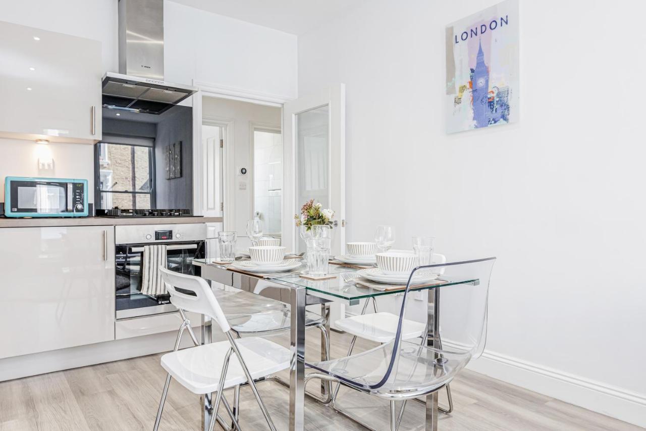 2-bed Notting Hill / Portobello Apartment London
