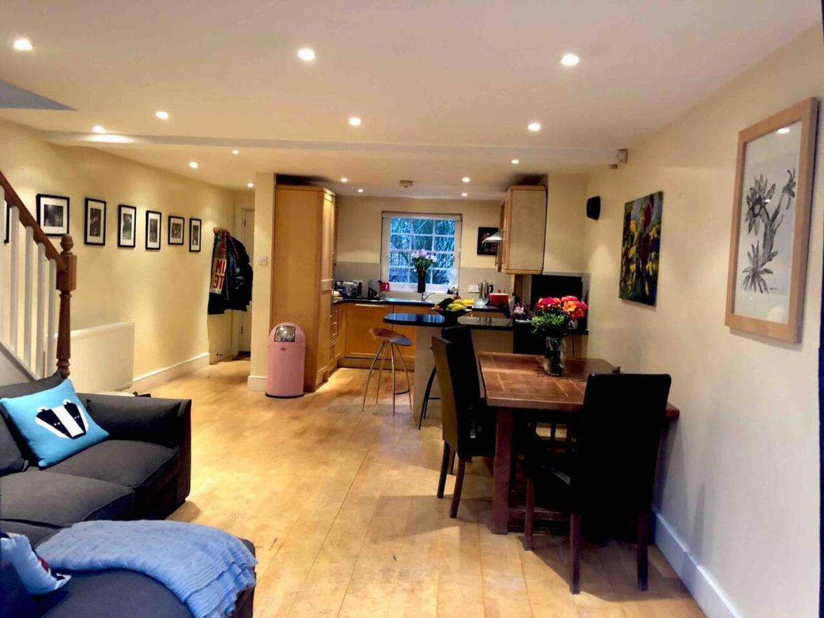 Luxury Central 3 Bedroom Family House Сasa de vacaciones