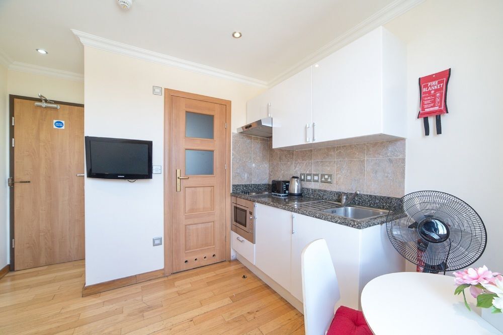 Apartment Hyde Park Superior London